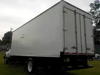 2001 Chevrolet C7H042