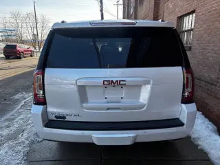 2016 GMC Yukon XL SLT