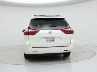 Toyota Sienna 2020 XLE 7-Passenger Auto Access Seat 4dr Mini-Van