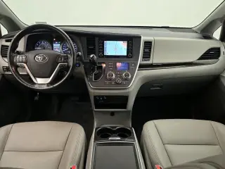 Toyota Sienna 2020 XLE 7-Passenger Auto Access Seat 4dr Mini-Van