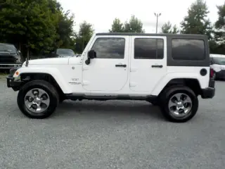 2017 Jeep Wrangler Unlimited Sahara 4WD