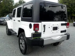 2017 Jeep Wrangler Unlimited Sahara 4WD