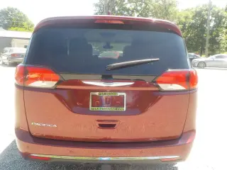 2018 Chrysler Pacifica Touring-L FWD
