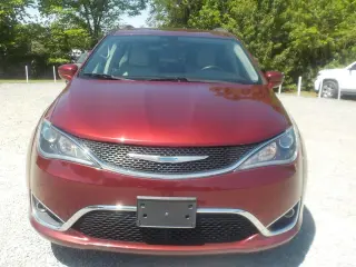 2018 Chrysler Pacifica Touring-L FWD