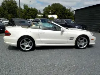 2011 Mercedes-Benz  SL 550 2D Roadster