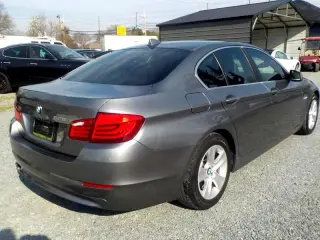 2011 BMW 5-Series 528i