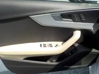 2017 Audi A4 2.0T Premium Plus quattro Sedan