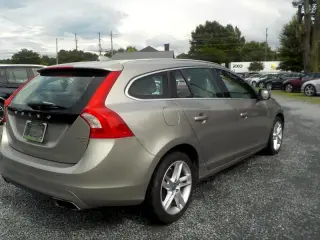 2015 Volvo V60 T5 Drive-E Premier FWD