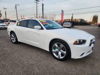 2013 Dodge Charger SE