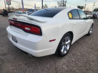 2013 Dodge Charger SE
