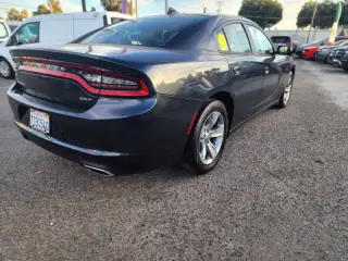 2016 Dodge Charger SXT