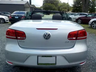 2012 Volkswagen Eos 2dr Conv Executive SULEV
