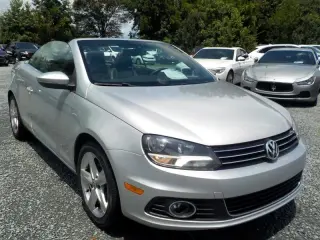 2012 Volkswagen Eos 2dr Conv Executive SULEV