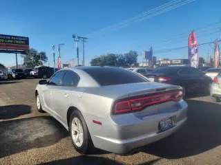 2012 Dodge Charger SE