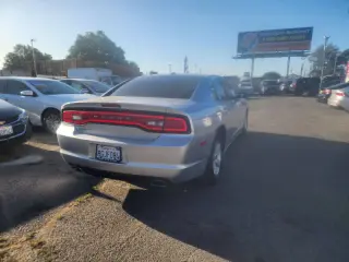 2012 Dodge Charger SE