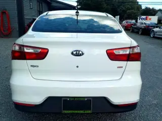 2017 Kia Rio LX Auto