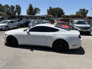 2017 Ford Mustang GT