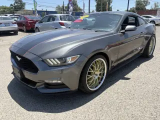 2016 Ford Mustang V6