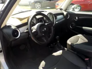 2011 MINI  Clubman