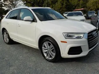 2017 Audi Q3 Premium 4D SUV 2.0T