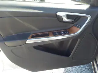 2016 Volvo S60 T5 Drive-E Inscription Platinum FWD