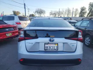 2019 Toyota Prius L Eco