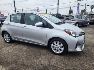 2016 Toyota Yaris 5-Door LE