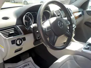 2012 Mercedes-Benz  ML 350 4MATIC®