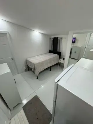 Se Renta Habitación