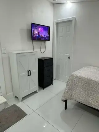 Se Renta Habitación