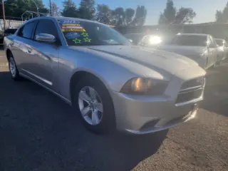 2012 Dodge Charger SE