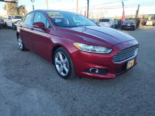 2015 Ford Fusion SE