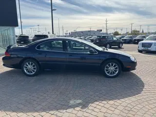 2003 Chrysler Concorde Limited