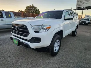 2017 Toyota Tacoma SR