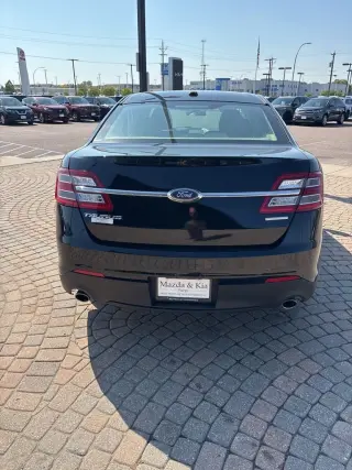 2016 Ford Taurus SE