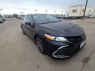 2023 Toyota Camry Hybrid XLE