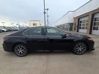 2023 Toyota Camry Hybrid XLE