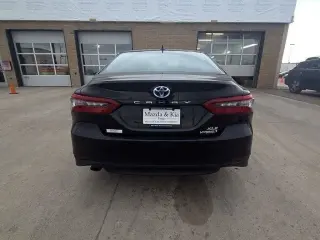 2023 Toyota Camry Hybrid XLE