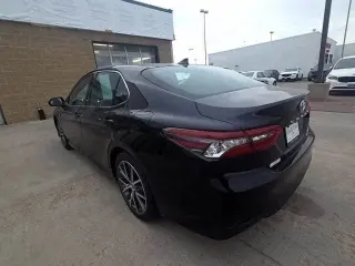 2023 Toyota Camry Hybrid XLE