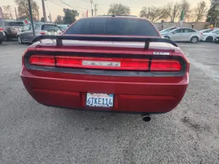 2009 Dodge Challenger SE