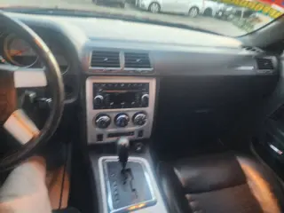 2009 Dodge Challenger SE