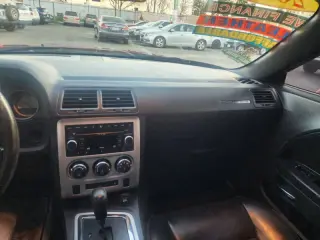 2009 Dodge Challenger SE
