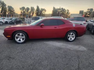2009 Dodge Challenger SE