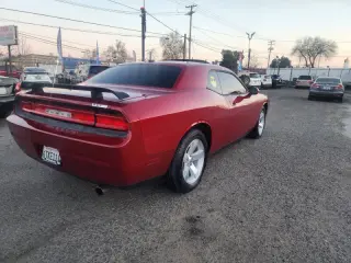 2009 Dodge Challenger SE
