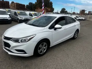 2017 Chevrolet Cruze LS Auto
