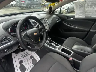 2017 Chevrolet Cruze LS Auto