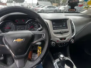 2017 Chevrolet Cruze LS Auto