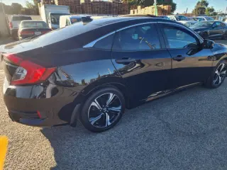 2016 Honda Civic Touring