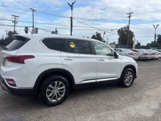 2019 Hyundai Santa Fe SE 2.4L