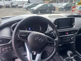 2019 Hyundai Santa Fe SE 2.4L